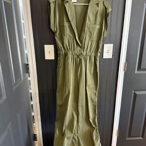 Jumper/jumpsuit (NWT)
